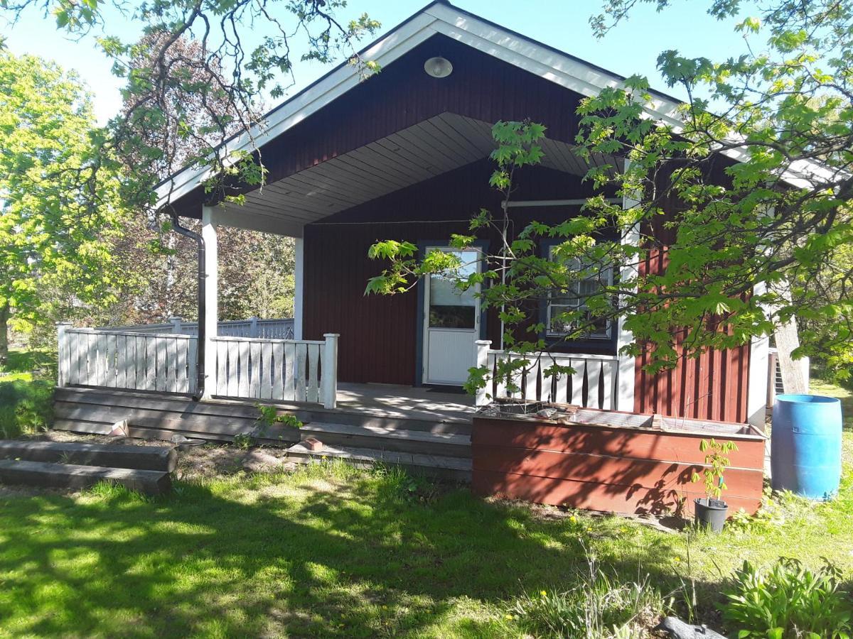 The Cottage Badelunda Västerås Exterior foto